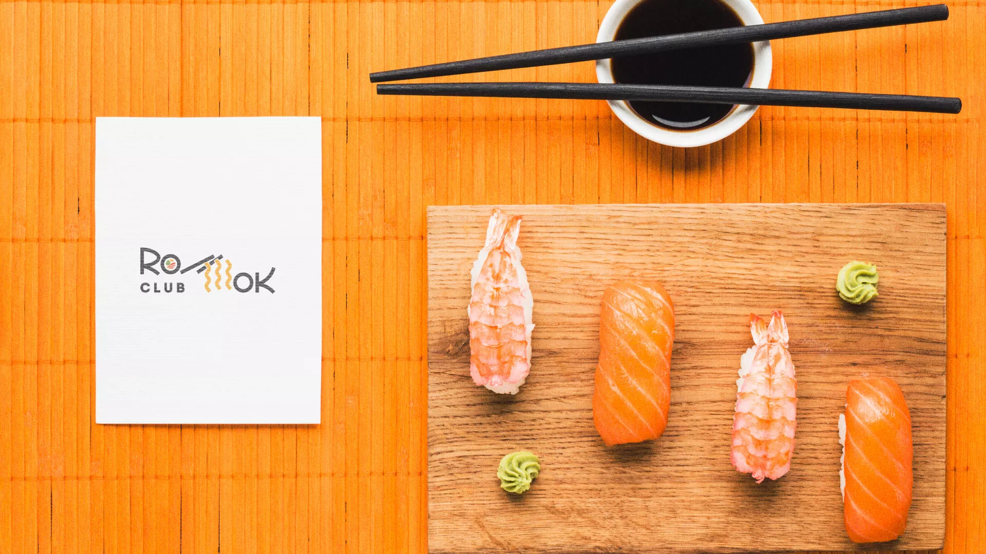 Создание логотипа суши-бара «Roll Wok Club» в Красноярске